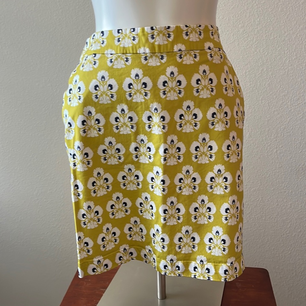 Boden floral print shift skirt.